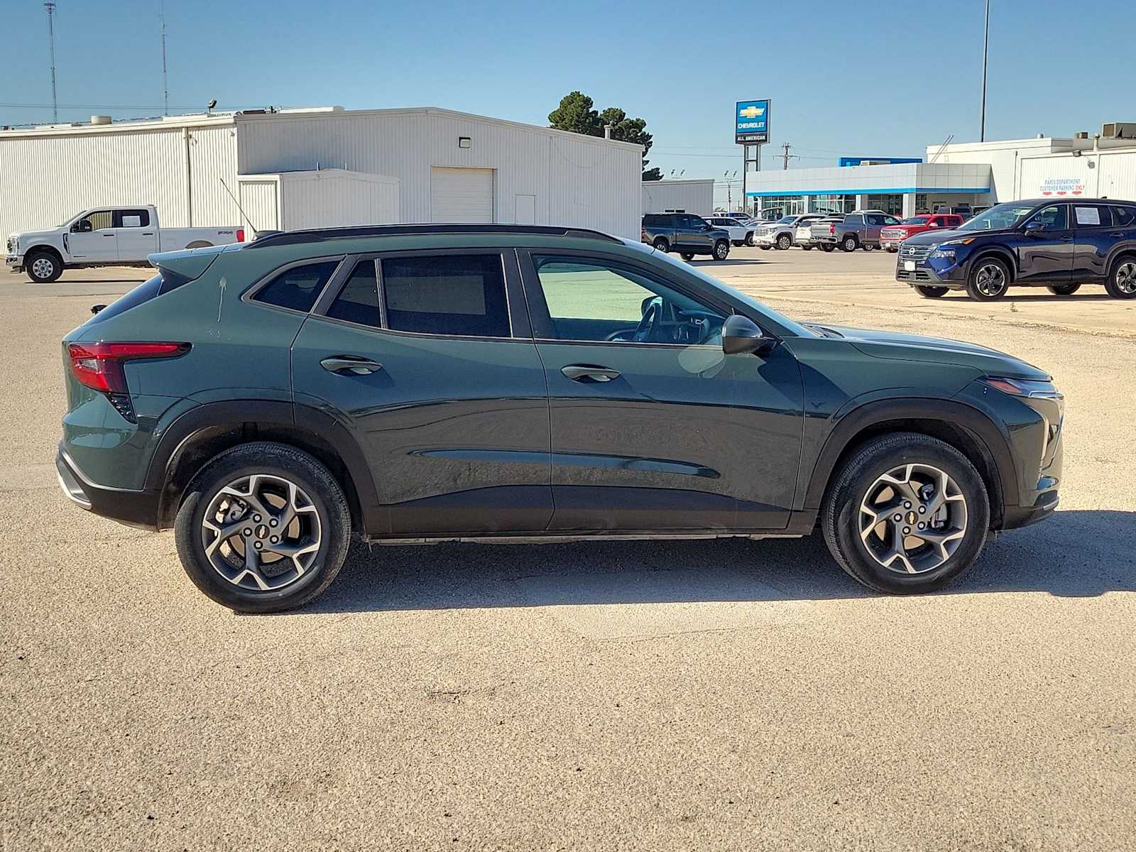 Thumbnail: 2025 Chevrolet Trax - 9