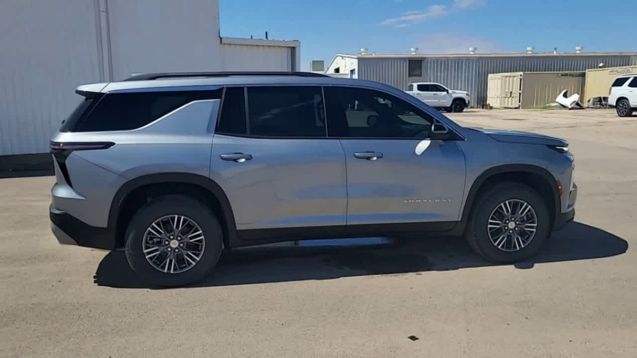 Thumbnail: 2026 Chevrolet Traverse - 9