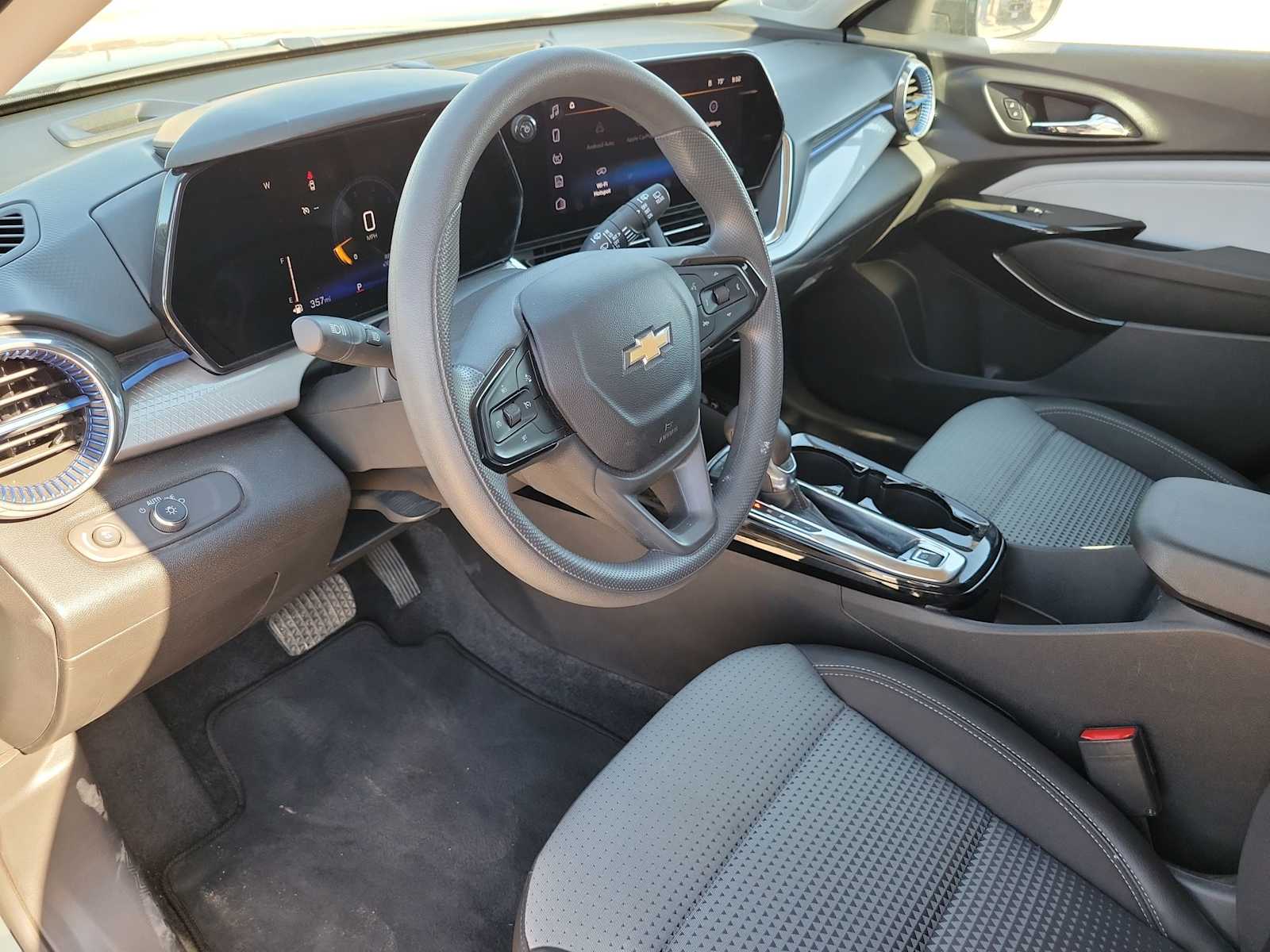 Thumbnail: 2025 Chevrolet Trax - 10