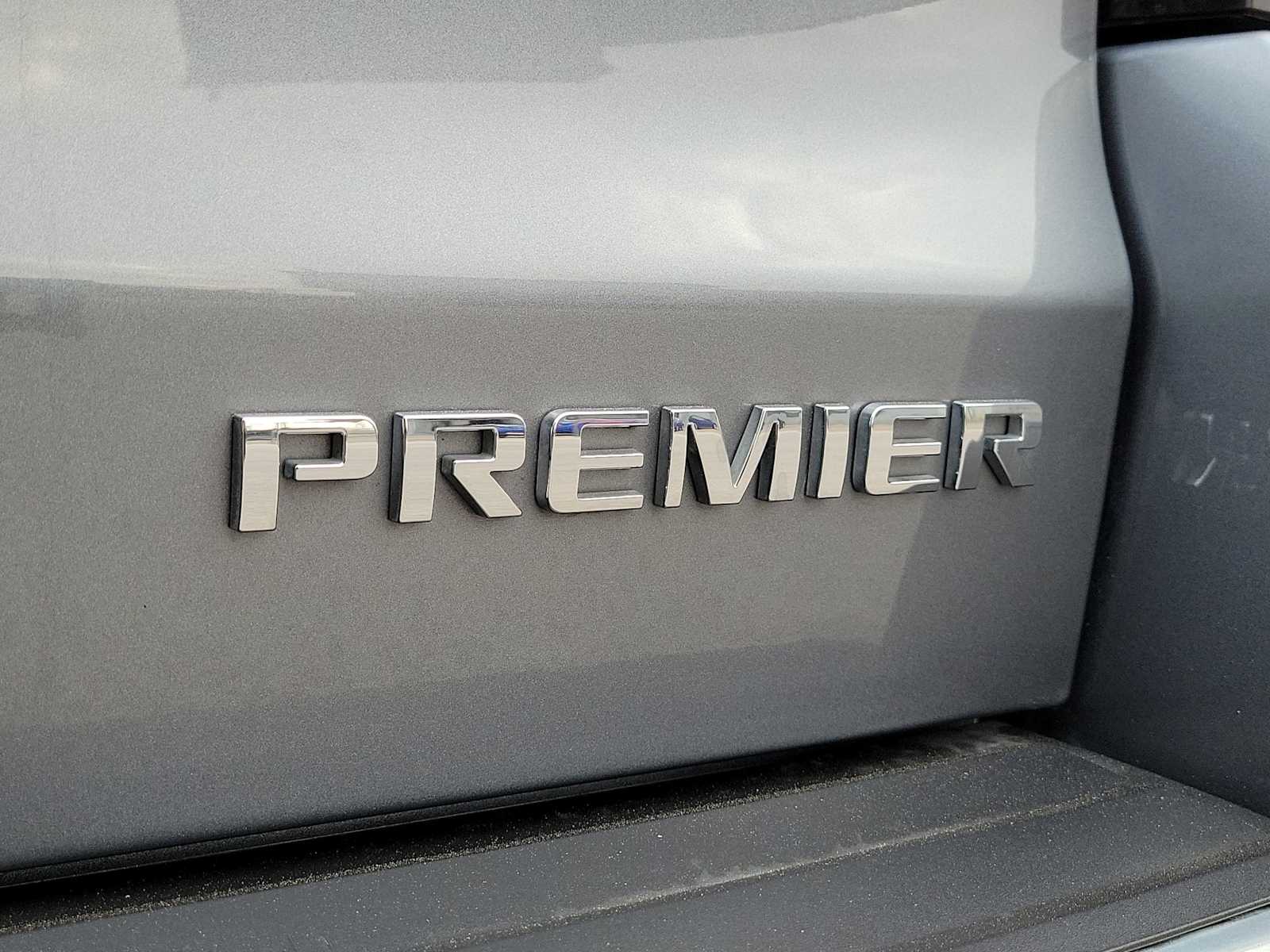 Thumbnail: 2019 Chevrolet Tahoe - 11