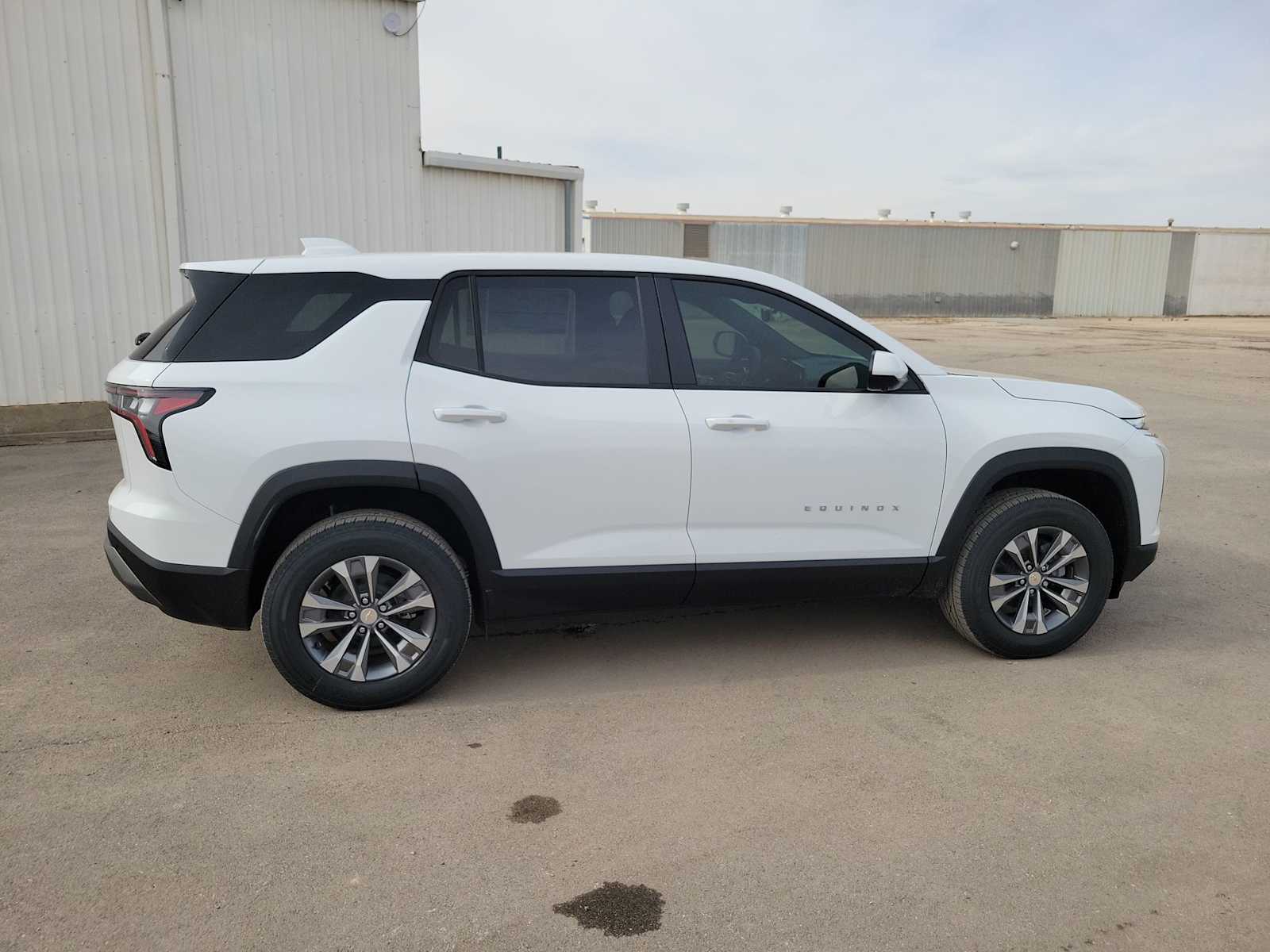 Thumbnail: 2026 Chevrolet Equinox - 9