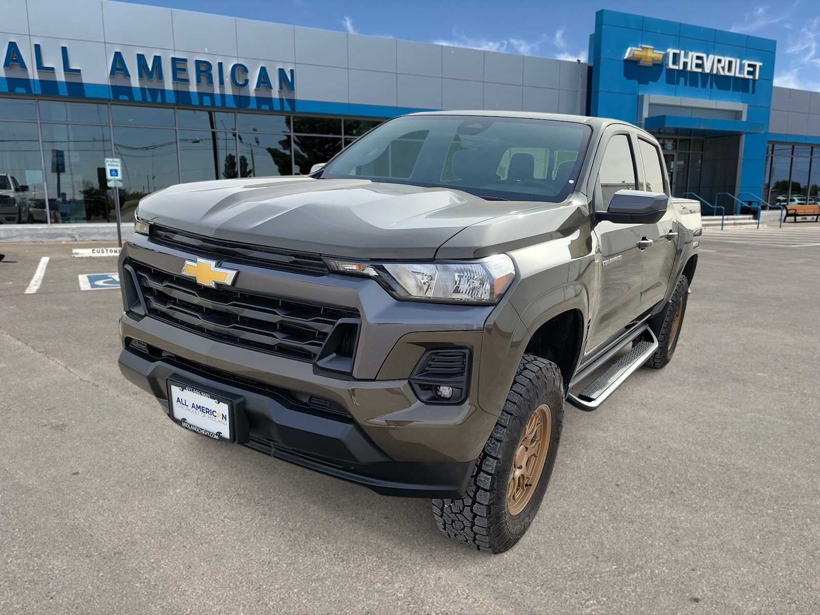 Thumbnail: 2024 Chevrolet Colorado - 1