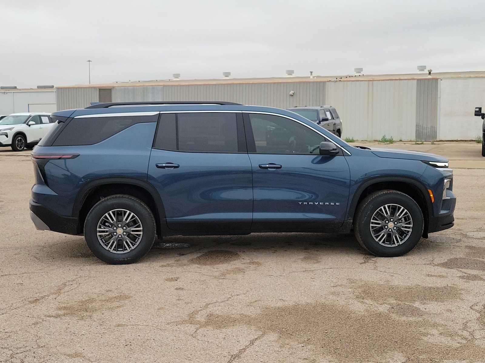 Thumbnail: 2026 Chevrolet Traverse - 9