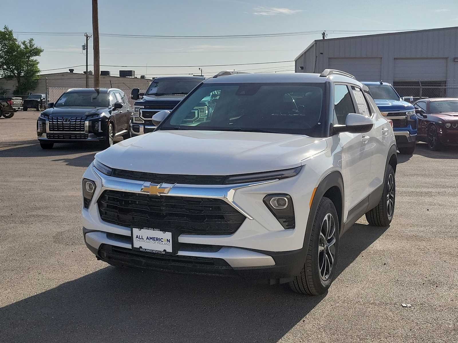 Thumbnail: 2026 Chevrolet TrailBlazer - 4