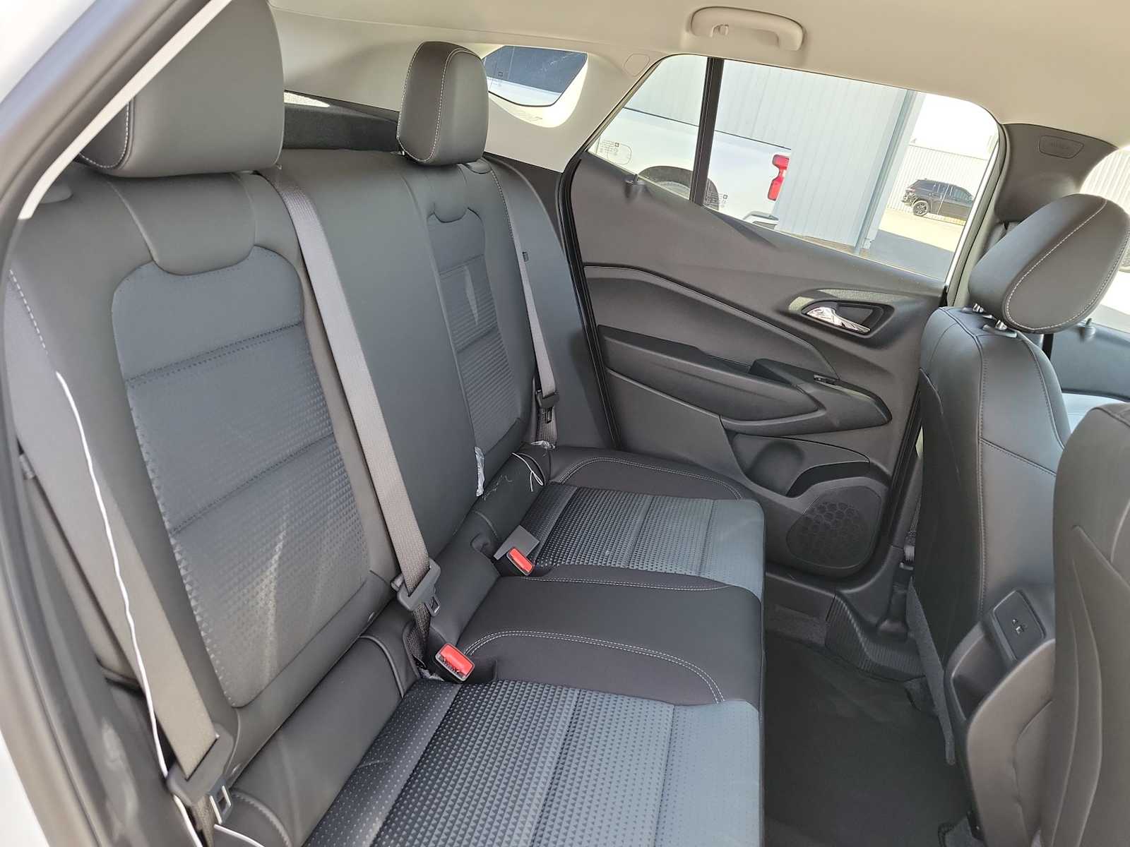 Thumbnail: 2026 Chevrolet Trax - 21