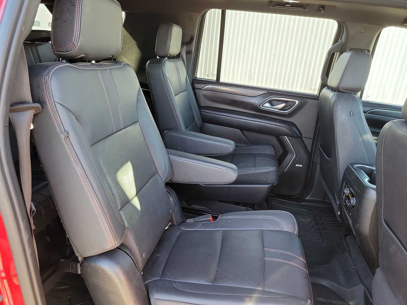 Thumbnail: 2022 Chevrolet Suburban - 21