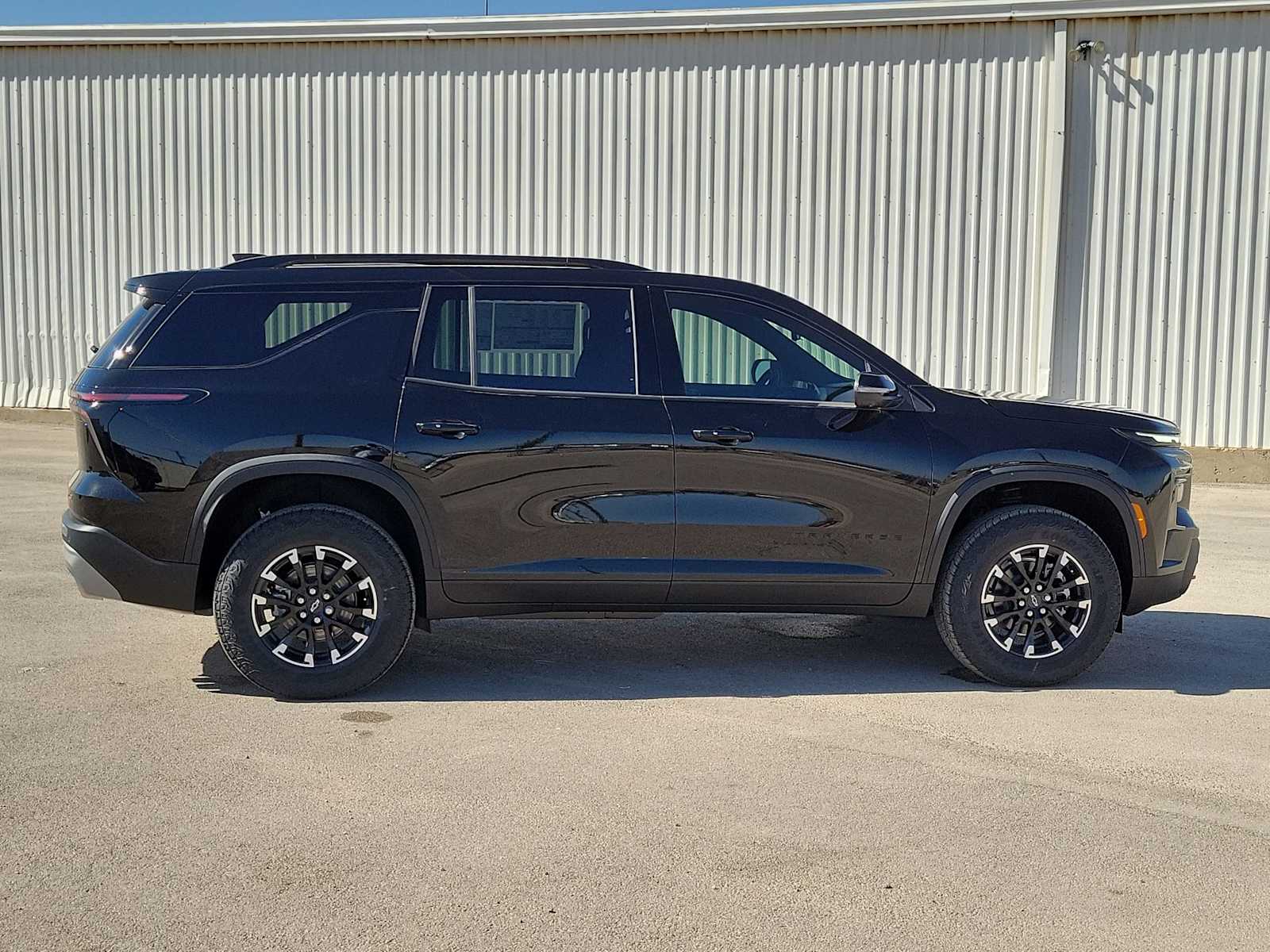 Thumbnail: 2026 Chevrolet Traverse - 9