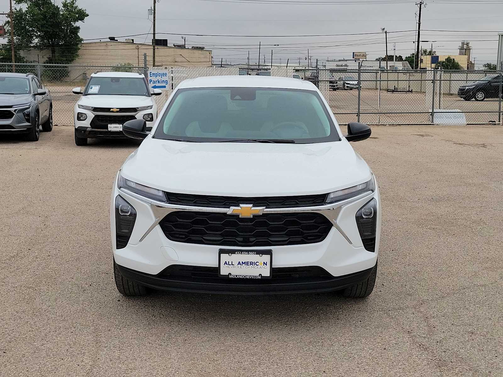 Thumbnail: 2024 Chevrolet Trax - 3