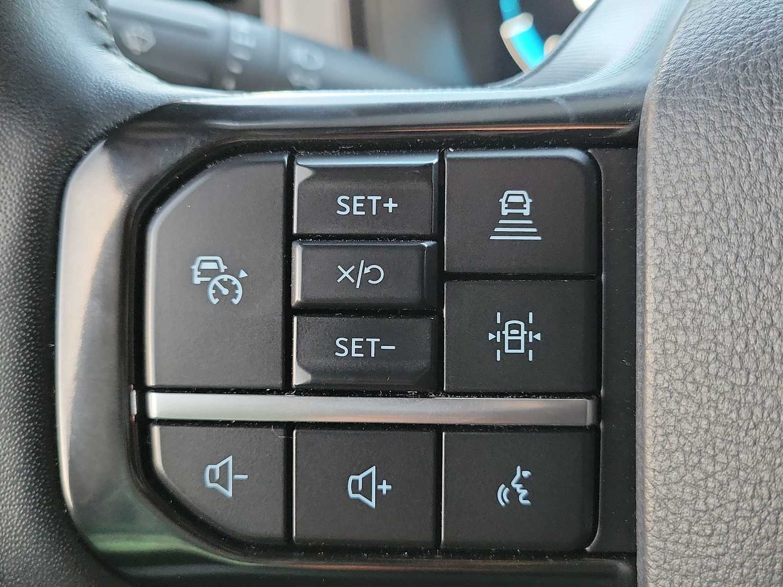 Thumbnail: 2023 Ford F-150 - 23