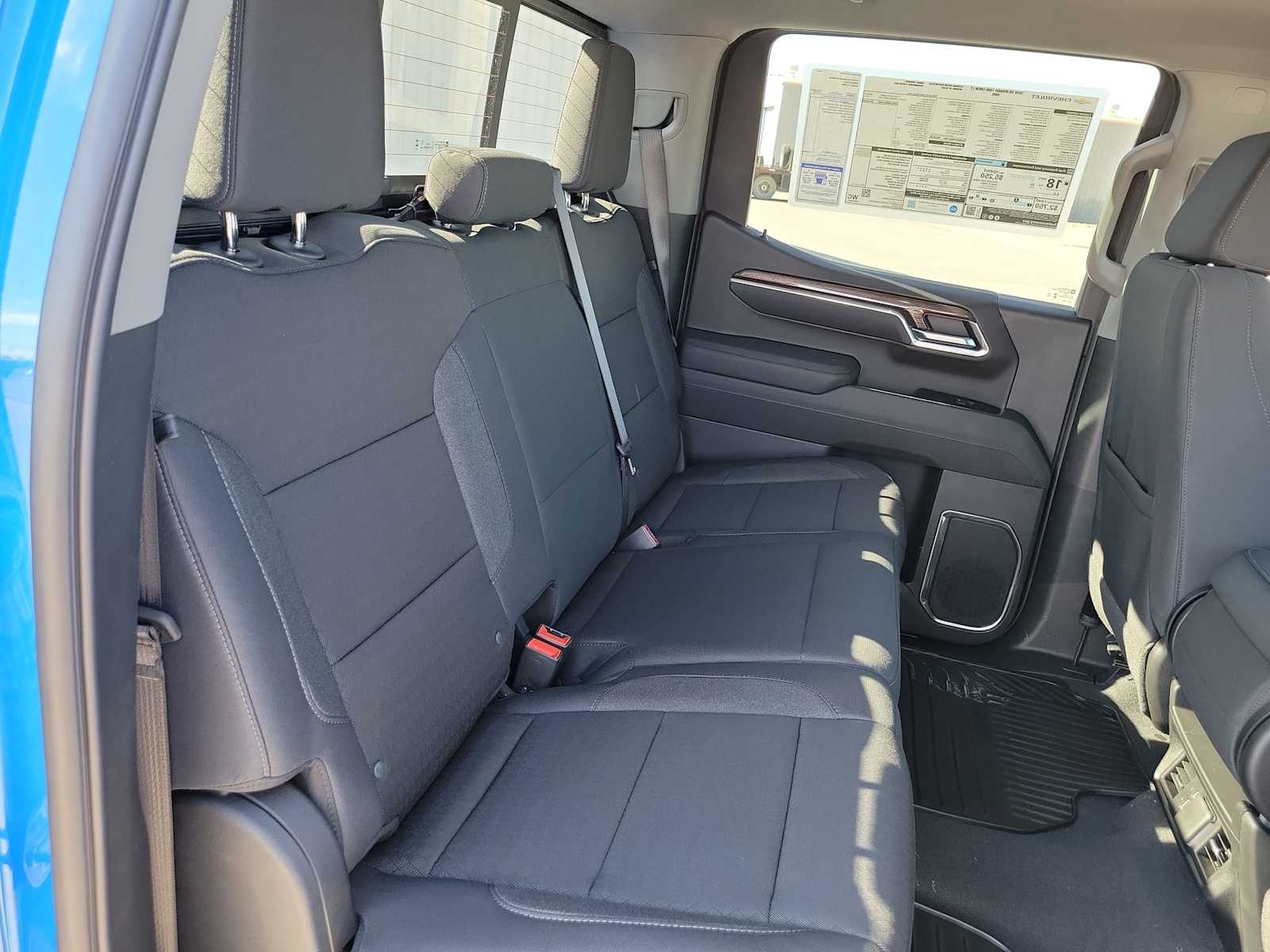 Thumbnail: 2026 Chevrolet Silverado 1500 - 21