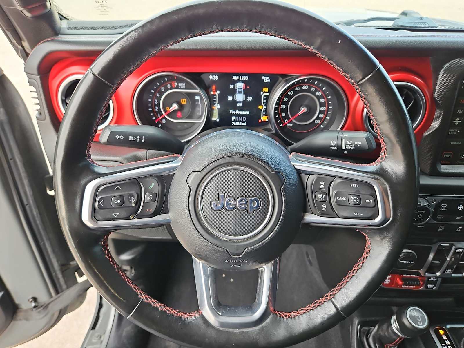 Thumbnail: 2021 Jeep Gladiator - 19