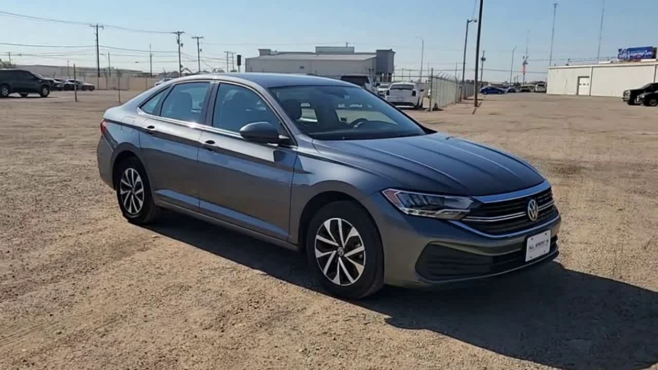Thumbnail: 2024 Volkswagen Jetta - 2