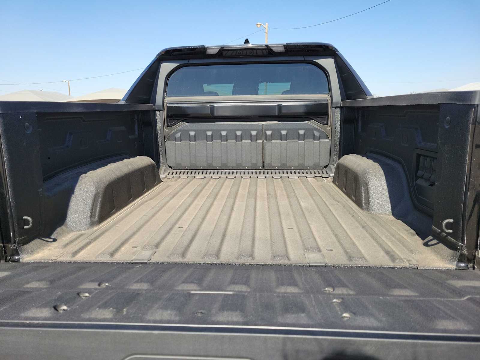 Thumbnail: 2024 Chevrolet Silverado EV - 19