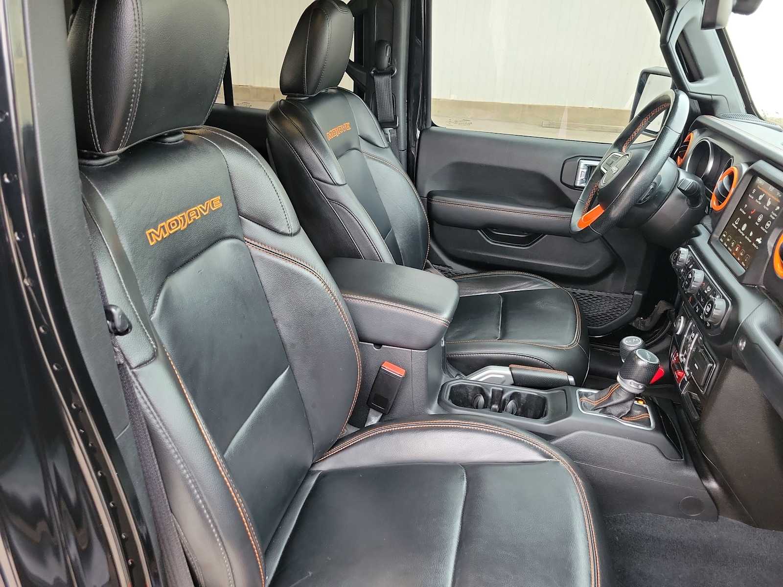 Thumbnail: 2022 Jeep Gladiator - 22