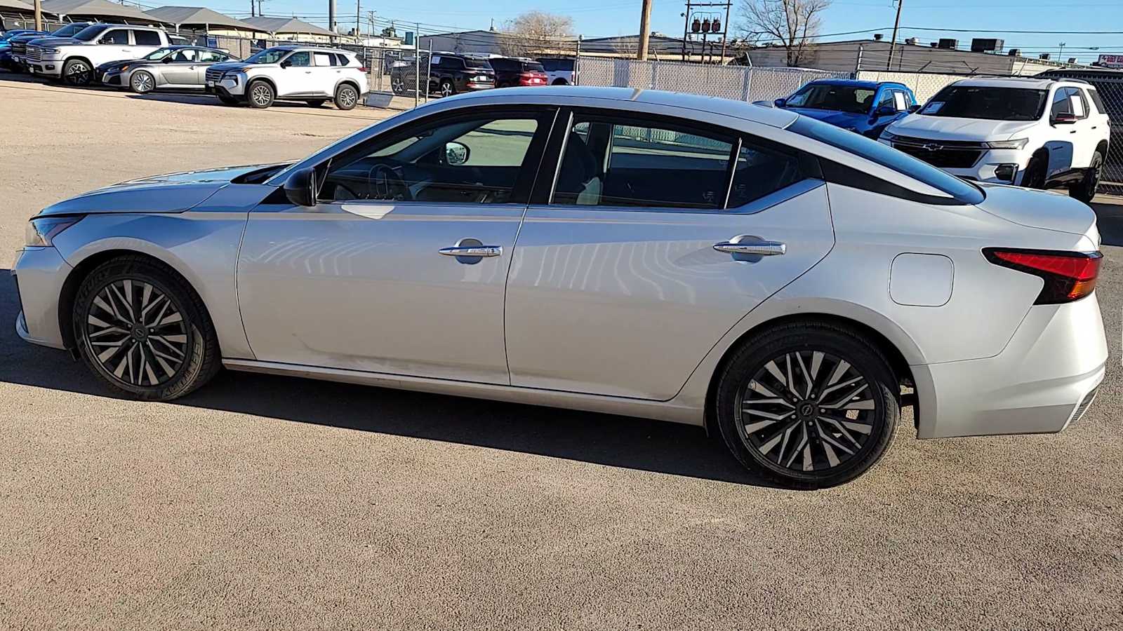 Thumbnail: 2024 Nissan Altima - 5