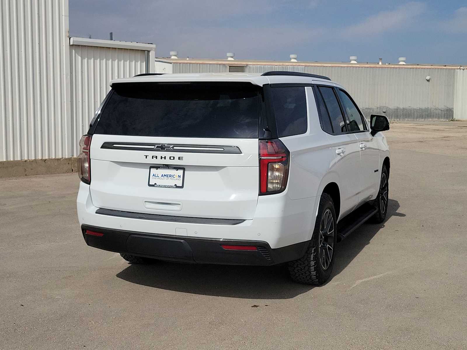 Thumbnail: 2022 Chevrolet Tahoe - 8