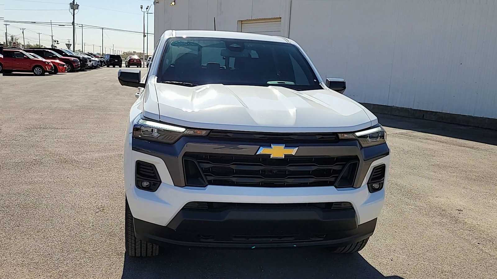 Thumbnail: 2026 Chevrolet Colorado - 3