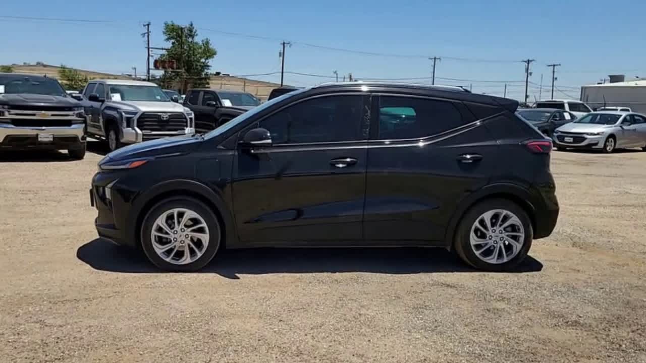 Thumbnail: 2023 Chevrolet Bolt EUV - 5