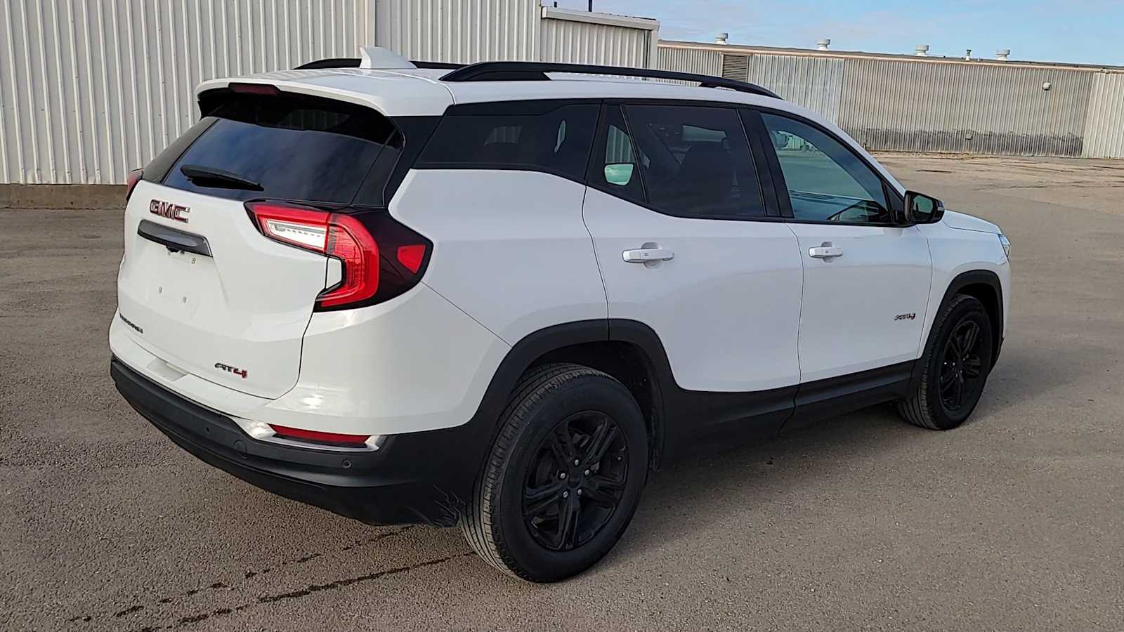 Thumbnail: 2022 GMC Terrain - 8