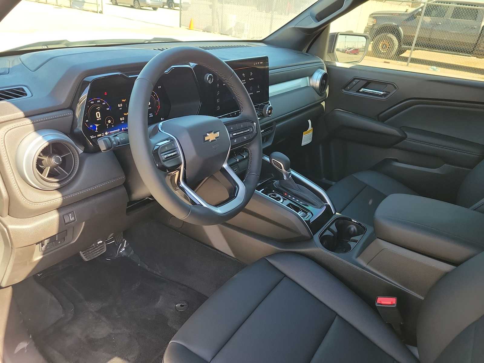 Thumbnail: 2026 Chevrolet Colorado - 10
