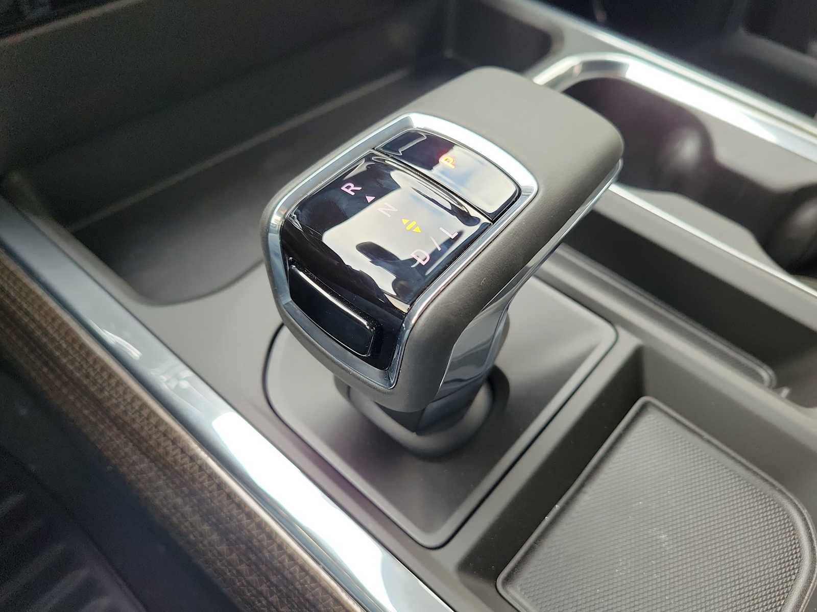 Thumbnail: 2026 Chevrolet Silverado 1500 - 21