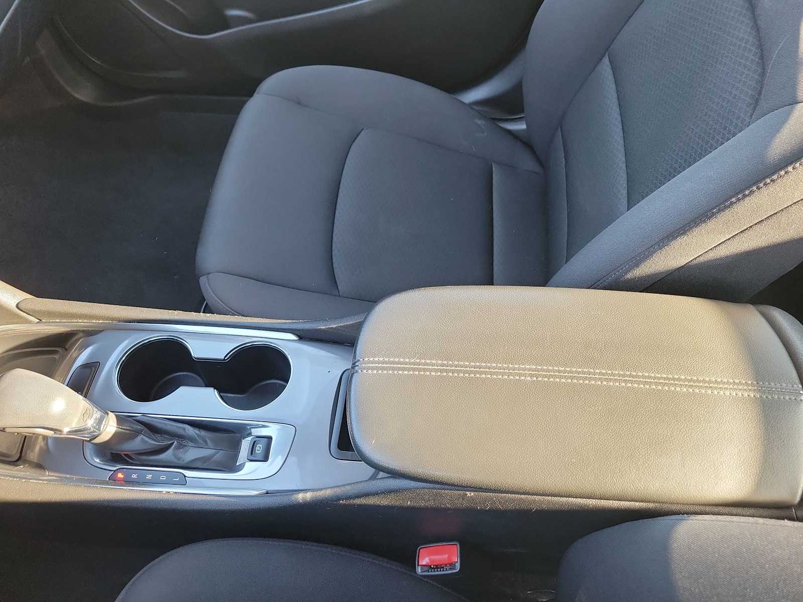 Thumbnail: 2023 Chevrolet Malibu - 24