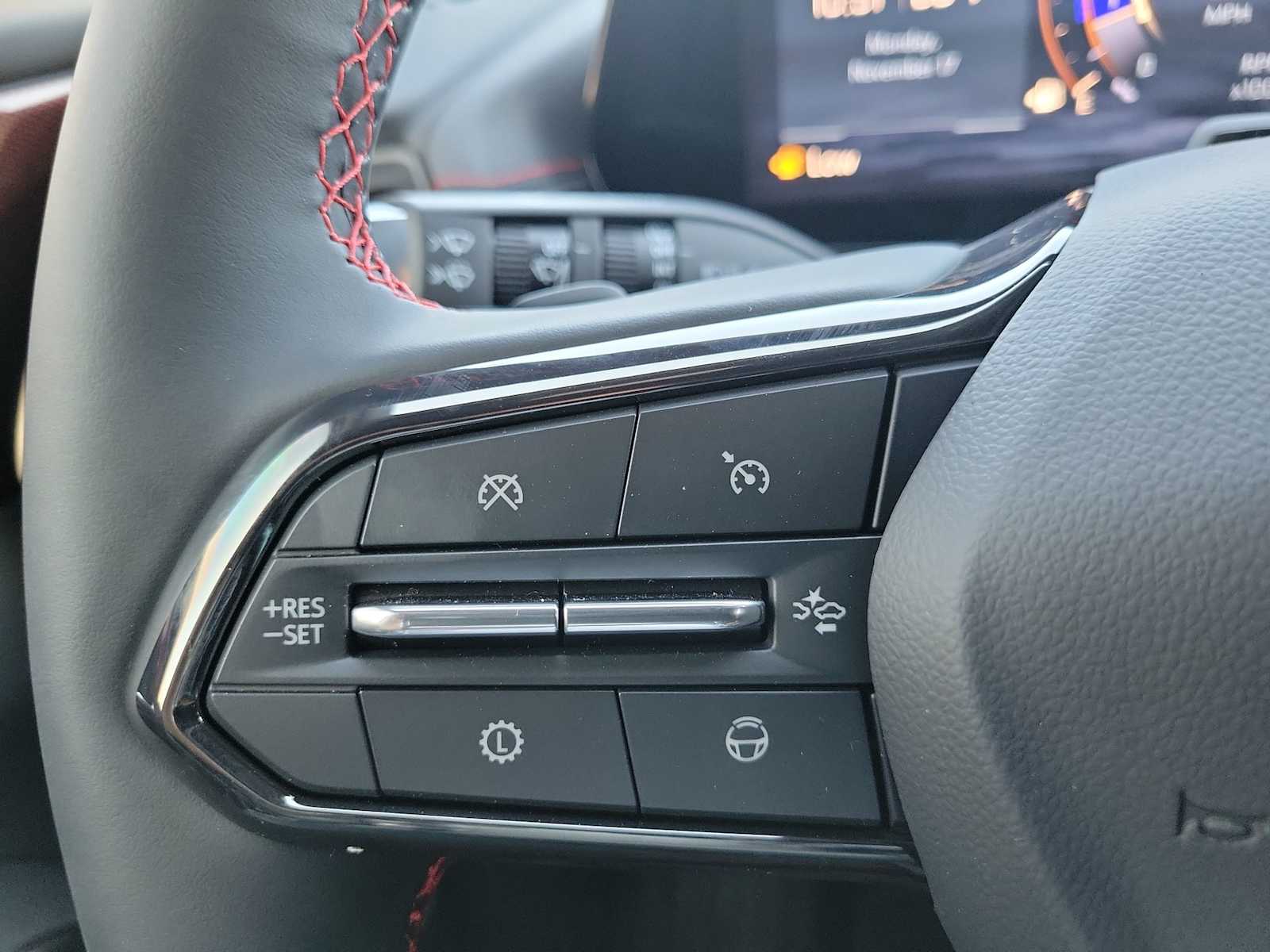 Thumbnail: 2026 Chevrolet Traverse - 27