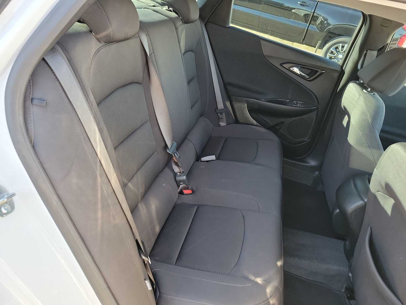 Thumbnail: 2024 Chevrolet Malibu - 21