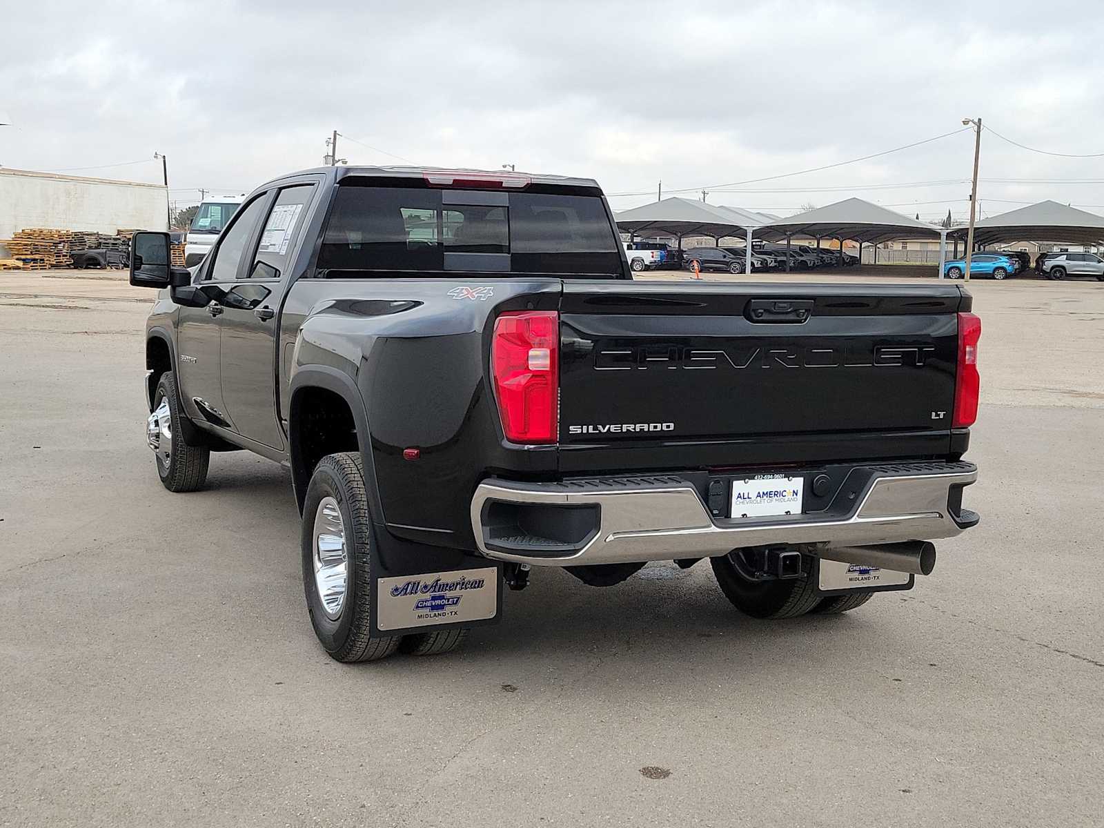 Thumbnail: 2026 Chevrolet Silverado 3500 - 6