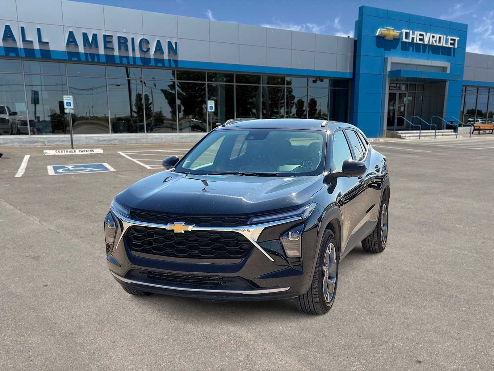 Thumbnail: 2025 Chevrolet Trax - 1