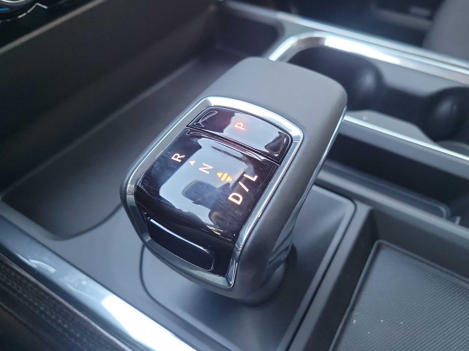 Thumbnail: 2026 Chevrolet Silverado 1500 - 25