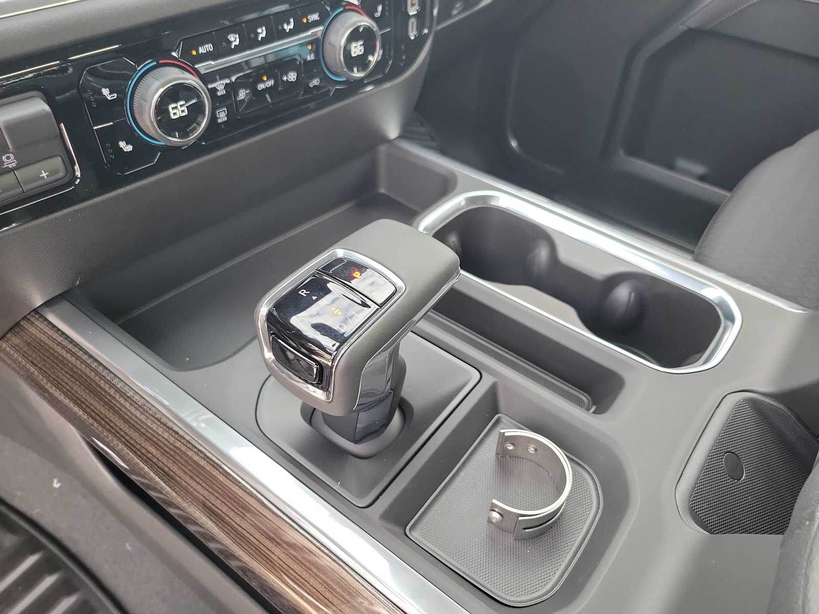 Thumbnail: 2025 Chevrolet Silverado 1500 - 25