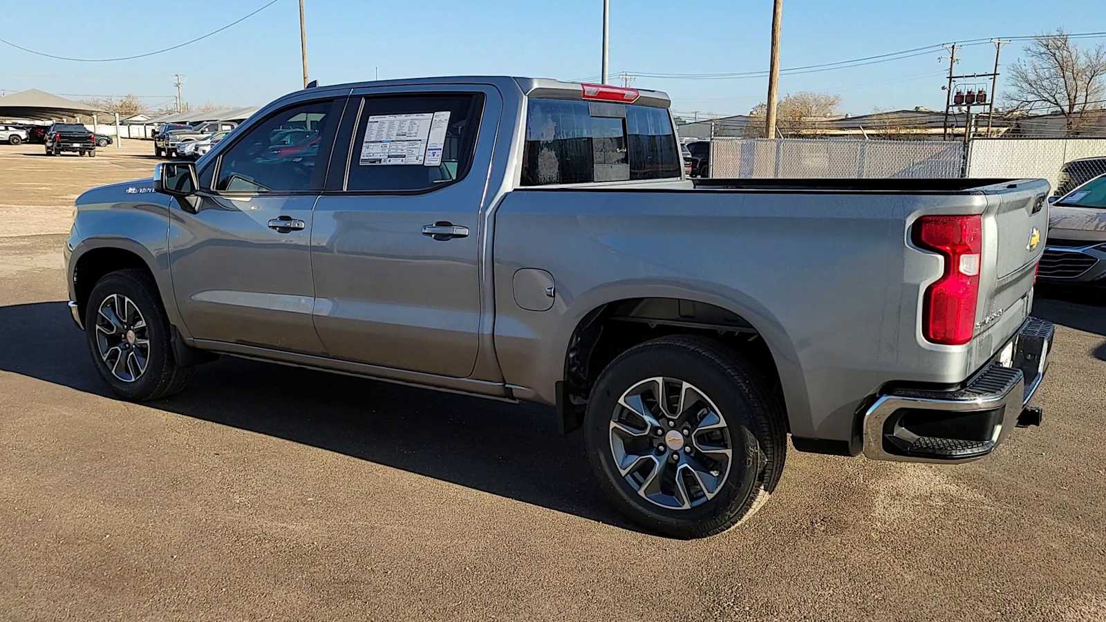 Thumbnail: 2026 Chevrolet Silverado 1500 - 6