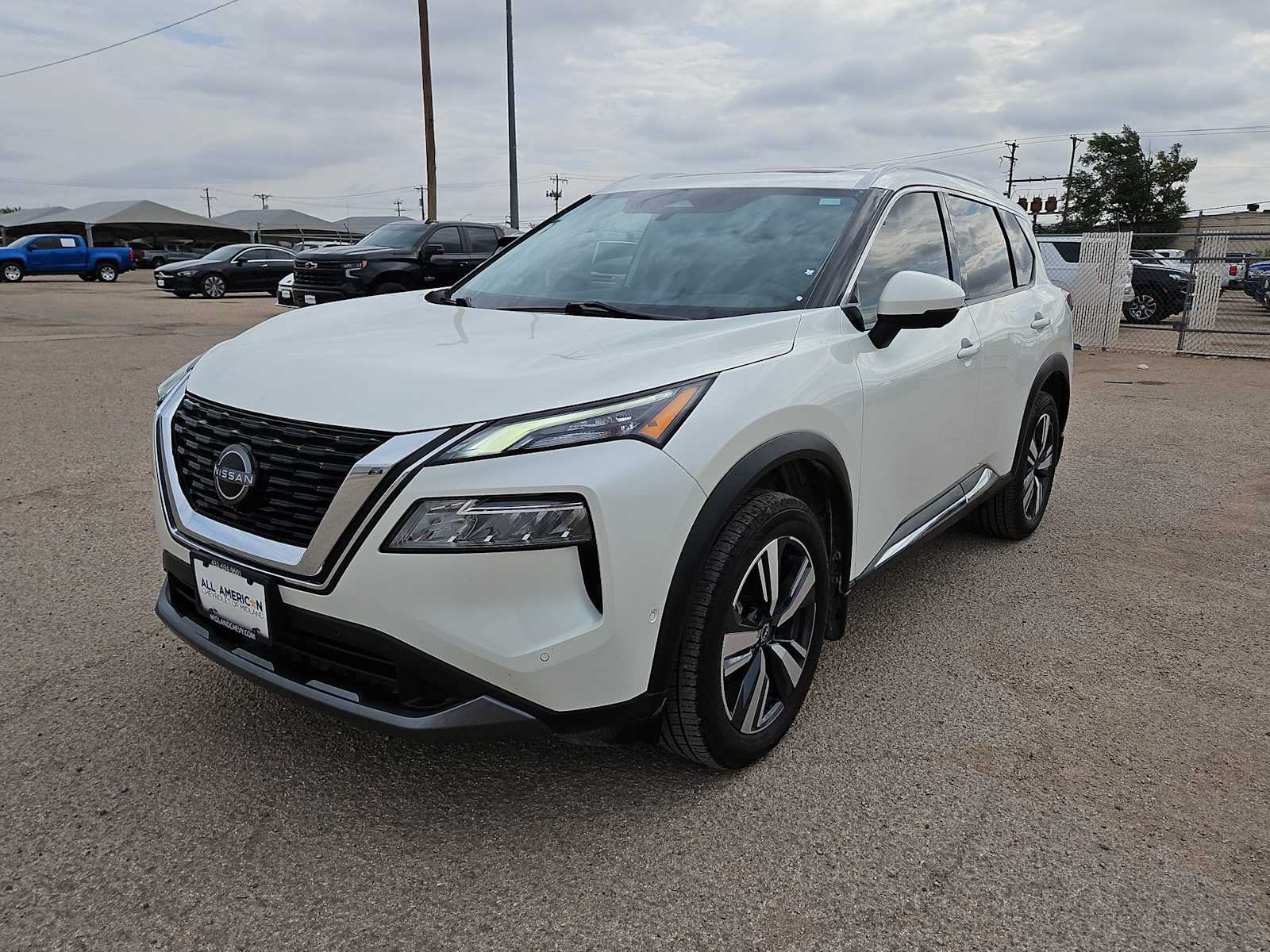 Thumbnail: 2023 Nissan Rogue - 4