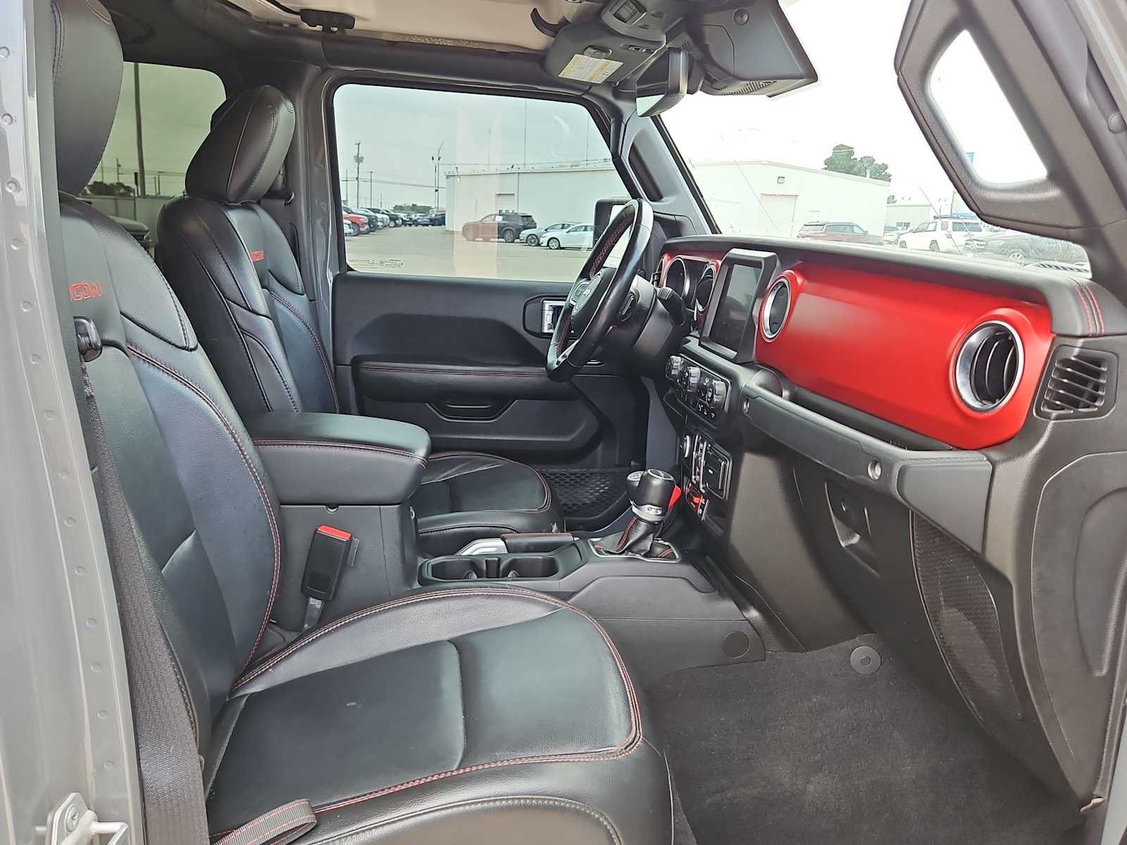 Thumbnail: 2021 Jeep Gladiator - 18