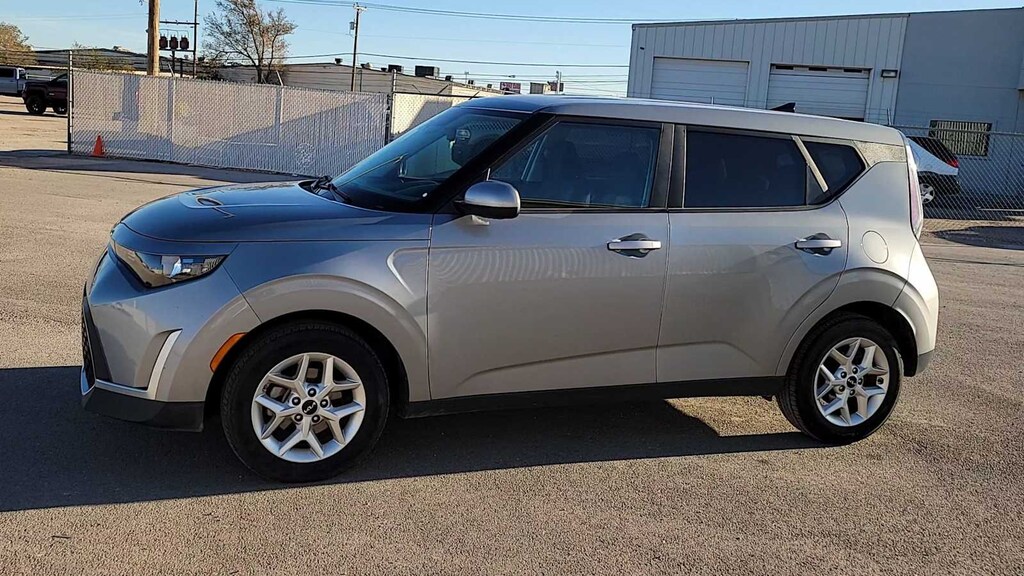 Used 2024 Kia Soul LX Hatchback