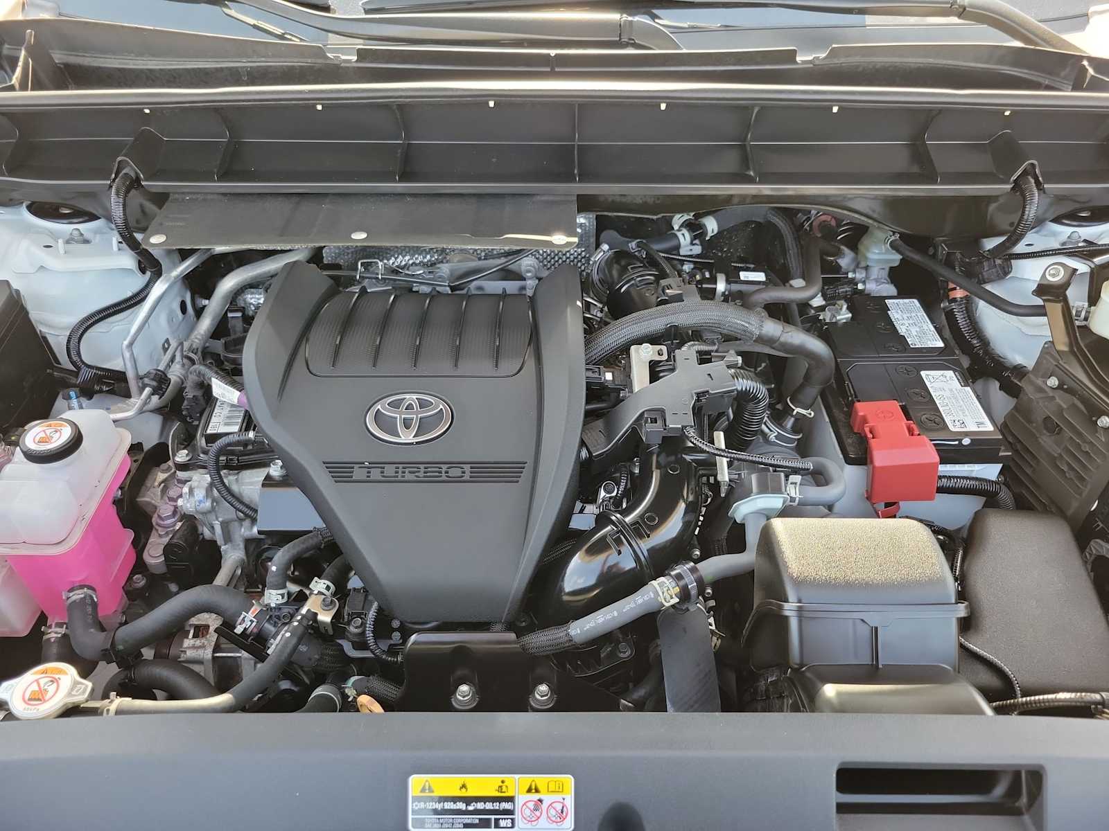 Thumbnail: 2023 Toyota Highlander - 17
