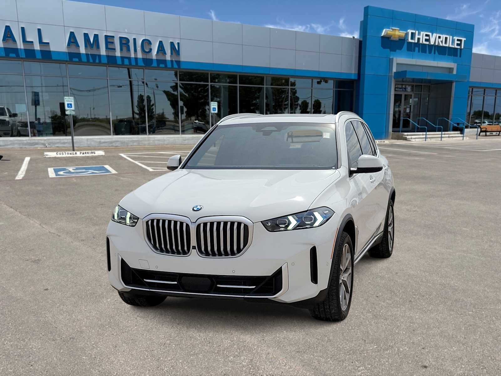 Thumbnail: 2025 BMW X5 - 1