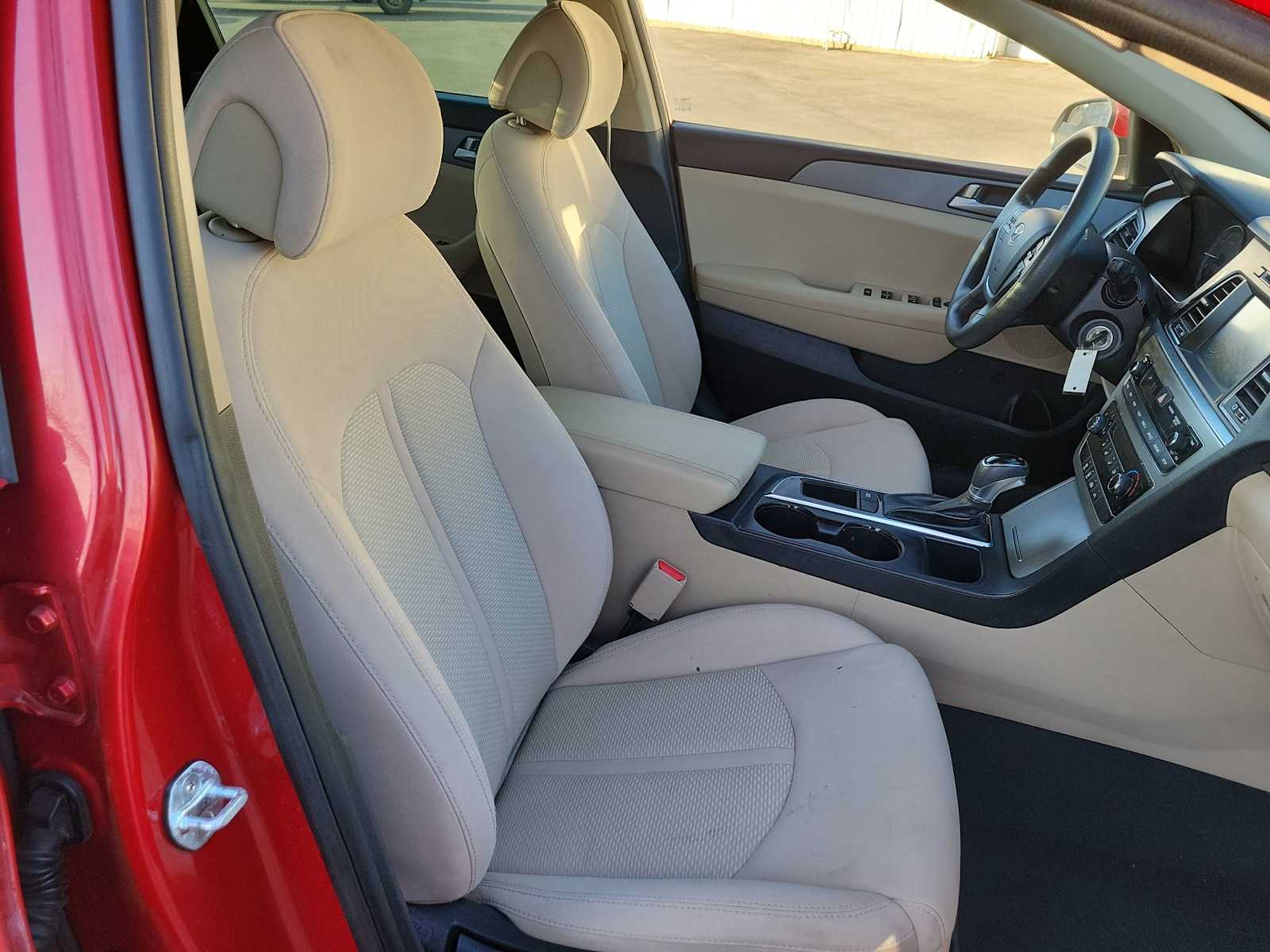 Thumbnail: 2017 Hyundai Sonata - 18