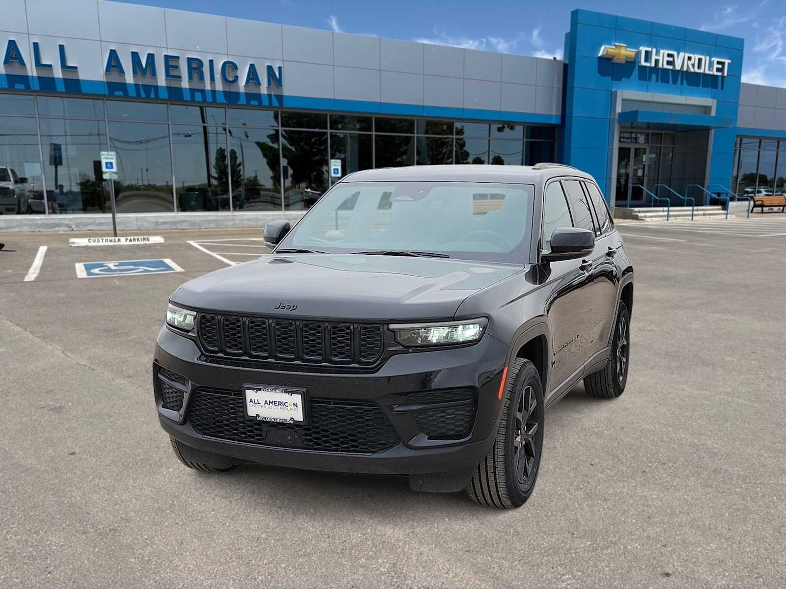Thumbnail: 2024 Jeep Grand Cherokee - 1