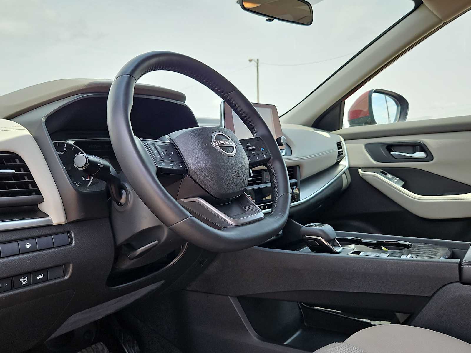 Thumbnail: 2025 Nissan Rogue - 10
