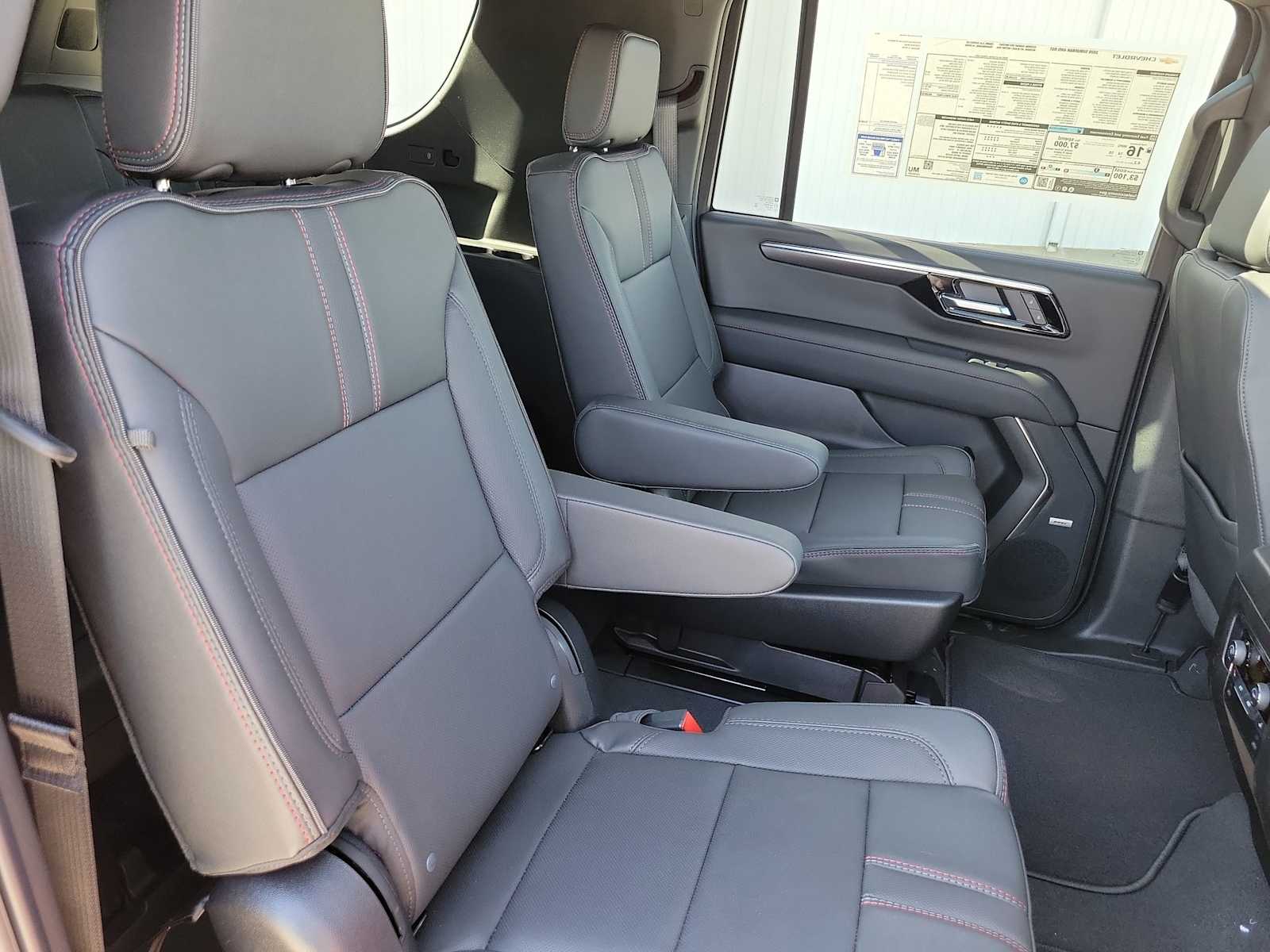 Thumbnail: 2026 Chevrolet Suburban - 21