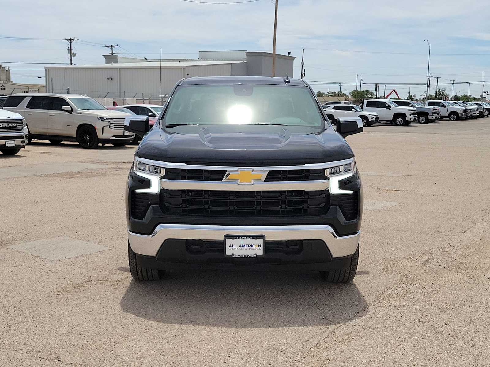 Thumbnail: 2026 Chevrolet Silverado 1500 - 3