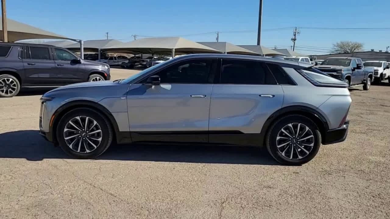 2024 Cadillac Lyriq Sport 5