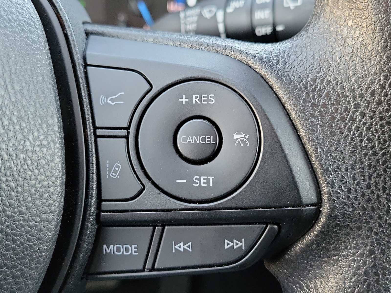 Thumbnail: 2025 Toyota RAV4 - 23