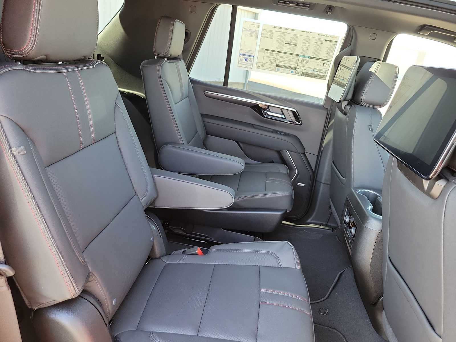 Thumbnail: 2026 Chevrolet Tahoe - 21