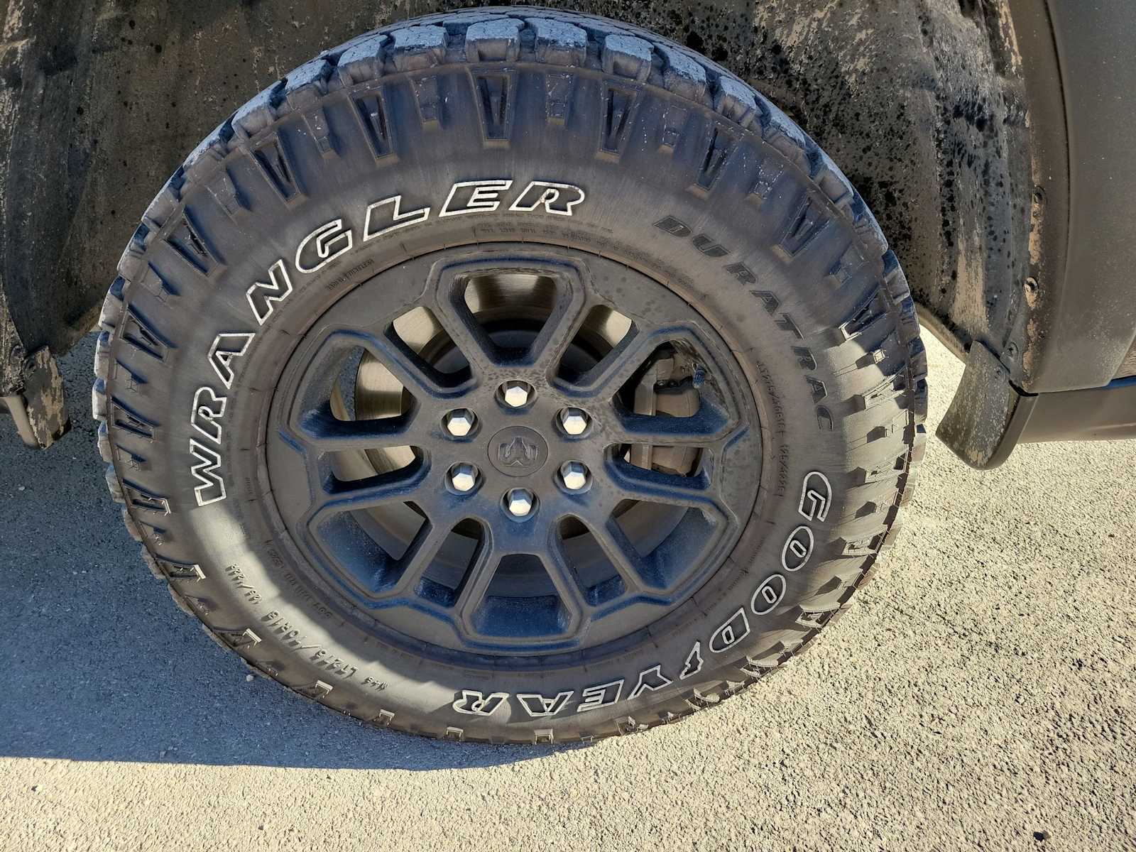 Thumbnail: 2025 RAM 1500 - 16