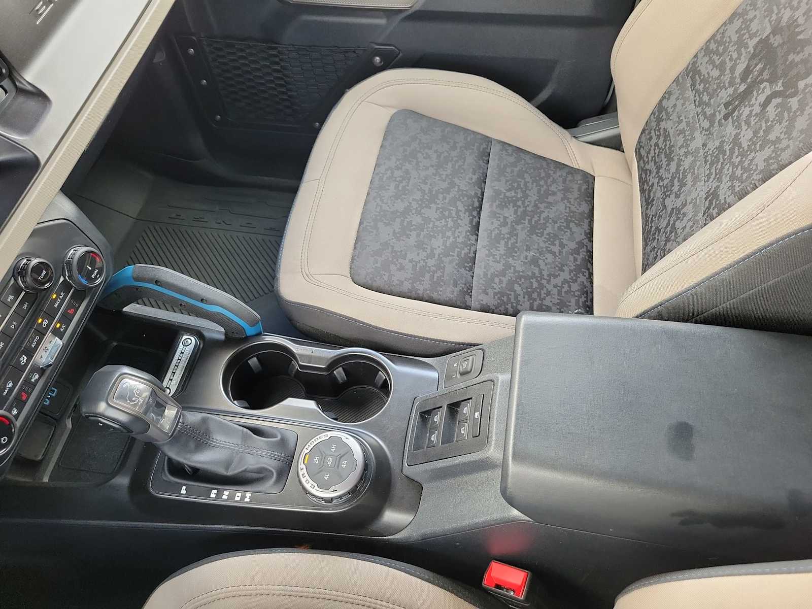 Thumbnail: 2022 Ford Bronco - 20