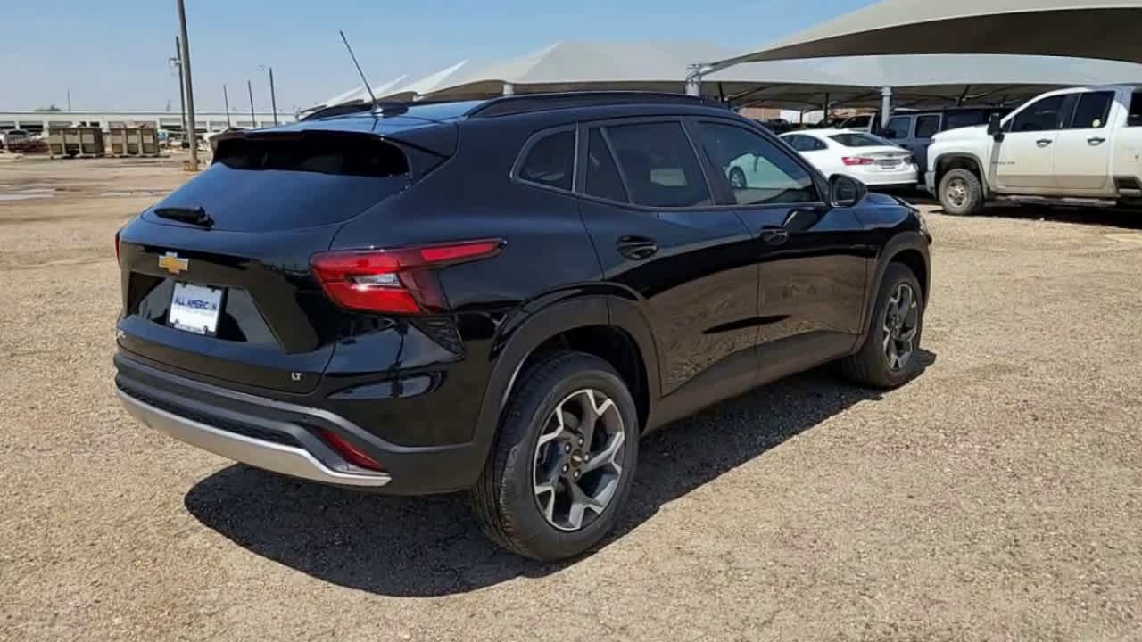 Thumbnail: 2025 Chevrolet Trax - 8