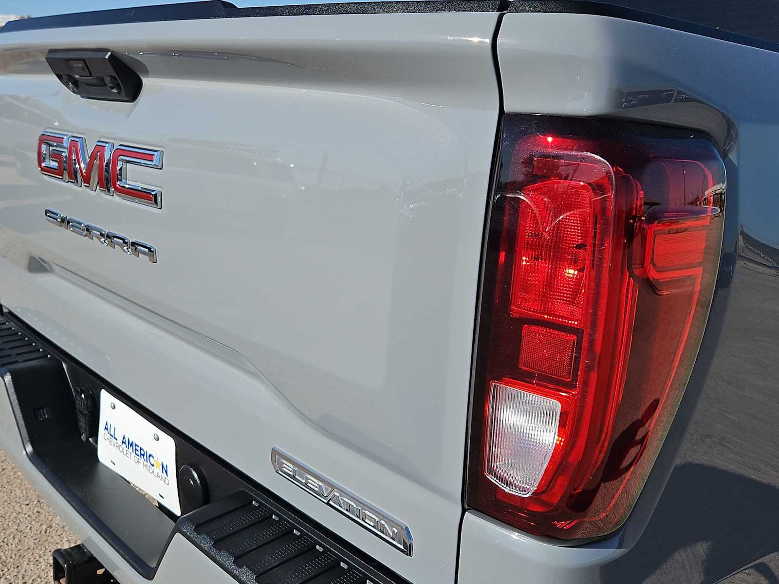 Thumbnail: 2024 GMC Sierra 1500 - 23
